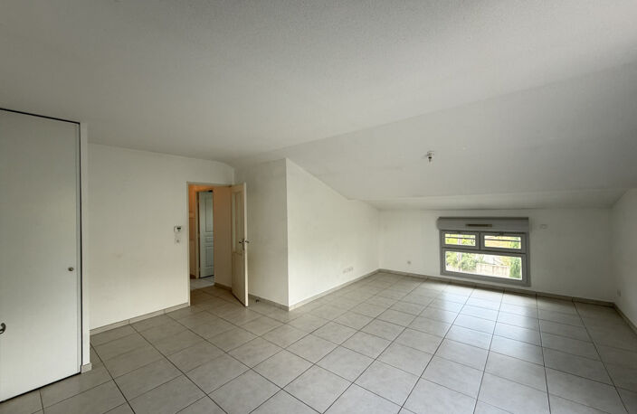 TOULON EST BAS ORTOLAN T3 DERNIER ETAGE + TERRASSE + PARKING — photo 5