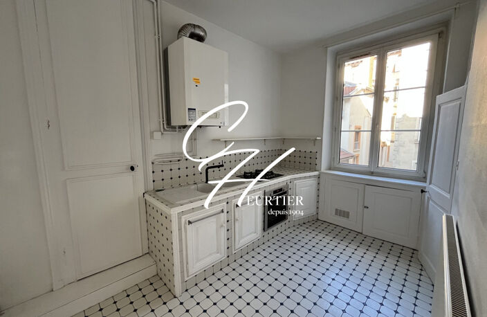 GRENOBLE - APPARTEMENT T3 - IDEALEMENT SITUE — photo 4