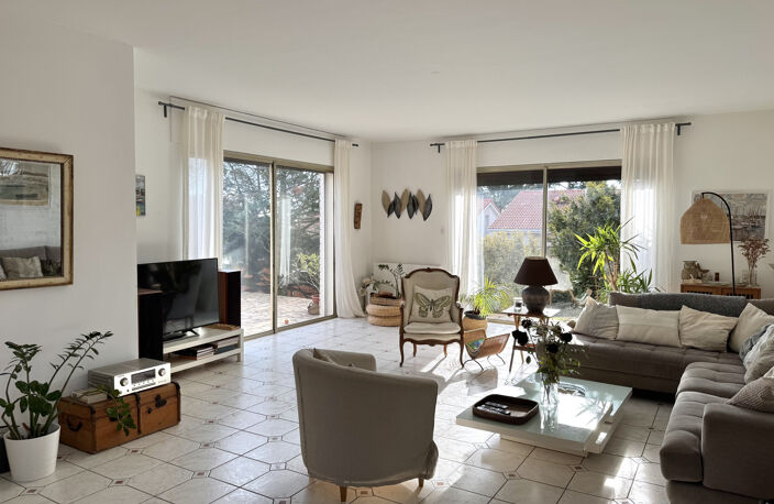 GREZIEU LA VARENNE Maison T7  à 7 min du centre — photo 3