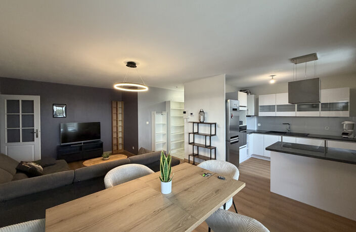 Villeurbanne   Appartement meublé de 79 m2, 3 chambres, balc — photo 2