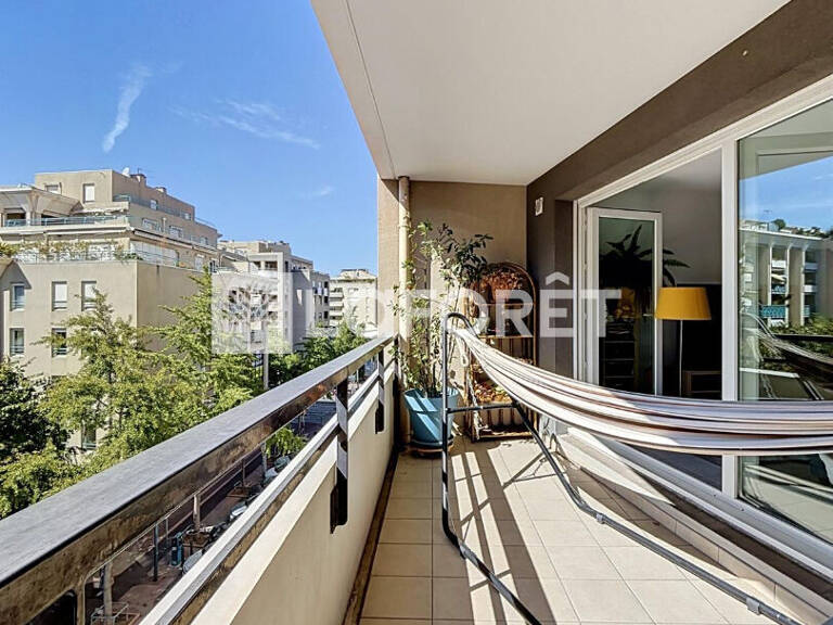 T3 de 65 m² - terrasse - double garage - Calme - Rouet Marseille 8e — photo 1