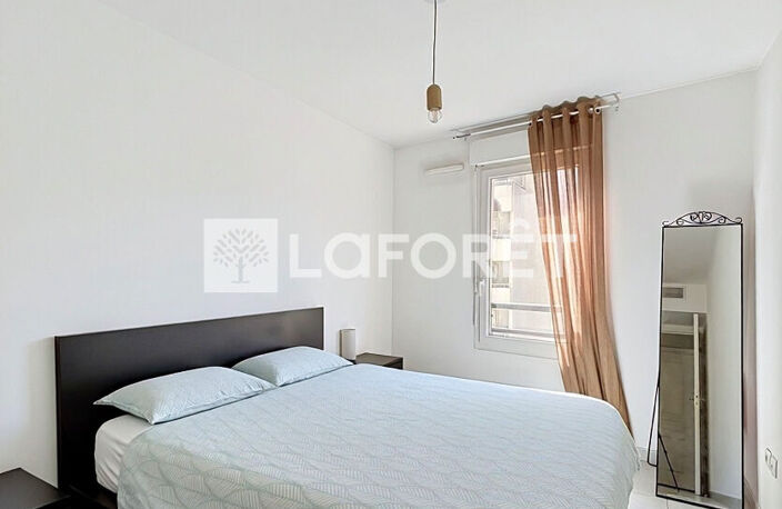 T3 de 65 m² - terrasse - double garage - Calme - Rouet Marseille 8e — photo 3