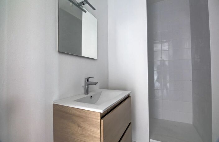 Appartement T3 avec balcon et place de stationnement — photo 3