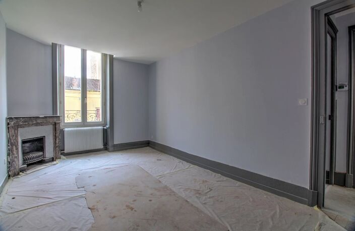 Appartement T3 avec balcon et place de stationnement — photo 4