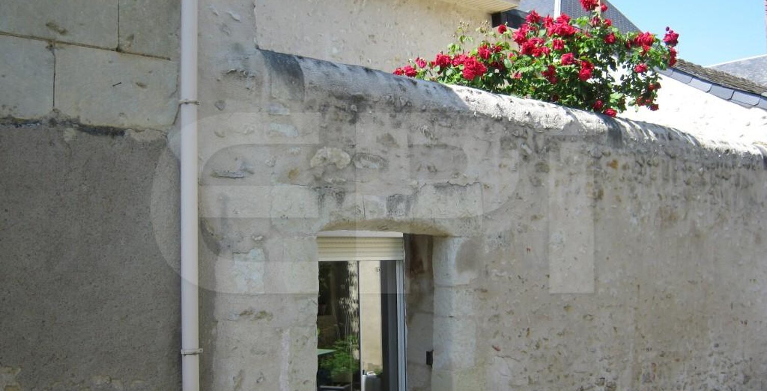 MONTREUIL BELLAY, Centre Historique, Maison Ancienne de 185M² h — photo 1