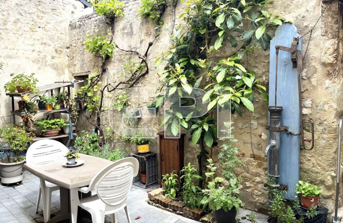 MONTREUIL BELLAY, Centre Historique, Maison Ancienne de 185M² h — photo 2