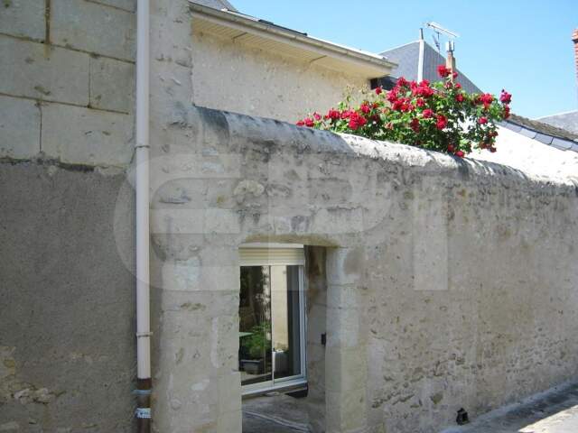 MONTREUIL BELLAY, Centre Historique, Maison Ancienne de 185M² h — photo du bien