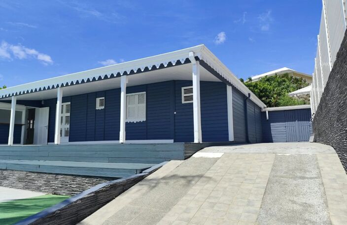 VILLA 4 CHAMBRES AVEC PISCINE  ET VUE MER– SCHOELCHER — photo 4