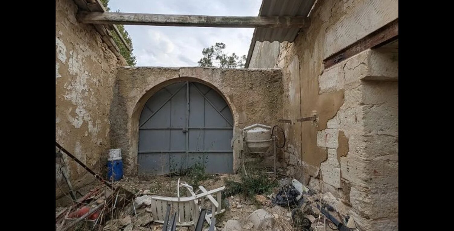 Vente maison 5 pièces 220 m² Istres (13800) — photo 1