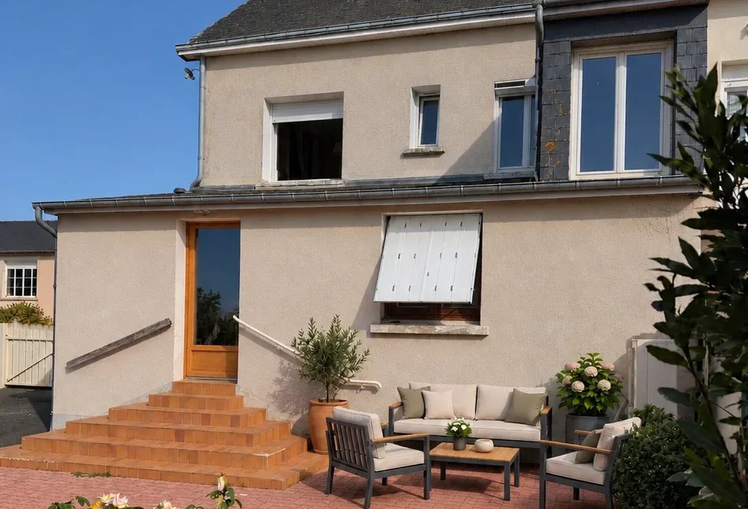Maison - 3 chambres avec jardin – SAINT-AIGNAN-SUR-ROË — photo 1