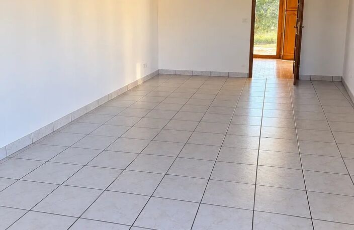 Maison - 3 chambres avec jardin – SAINT-AIGNAN-SUR-ROË — photo 3