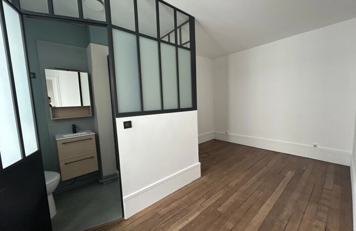 75019 APPARTEMENT 2 PIÈCES — photo 2