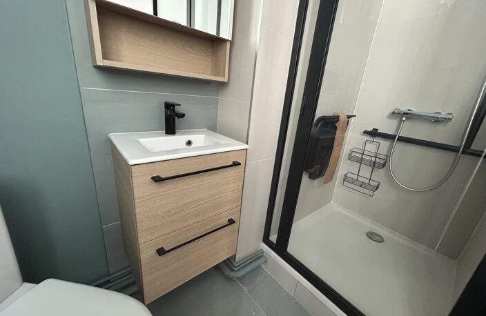 75019 APPARTEMENT 2 PIÈCES — photo 5