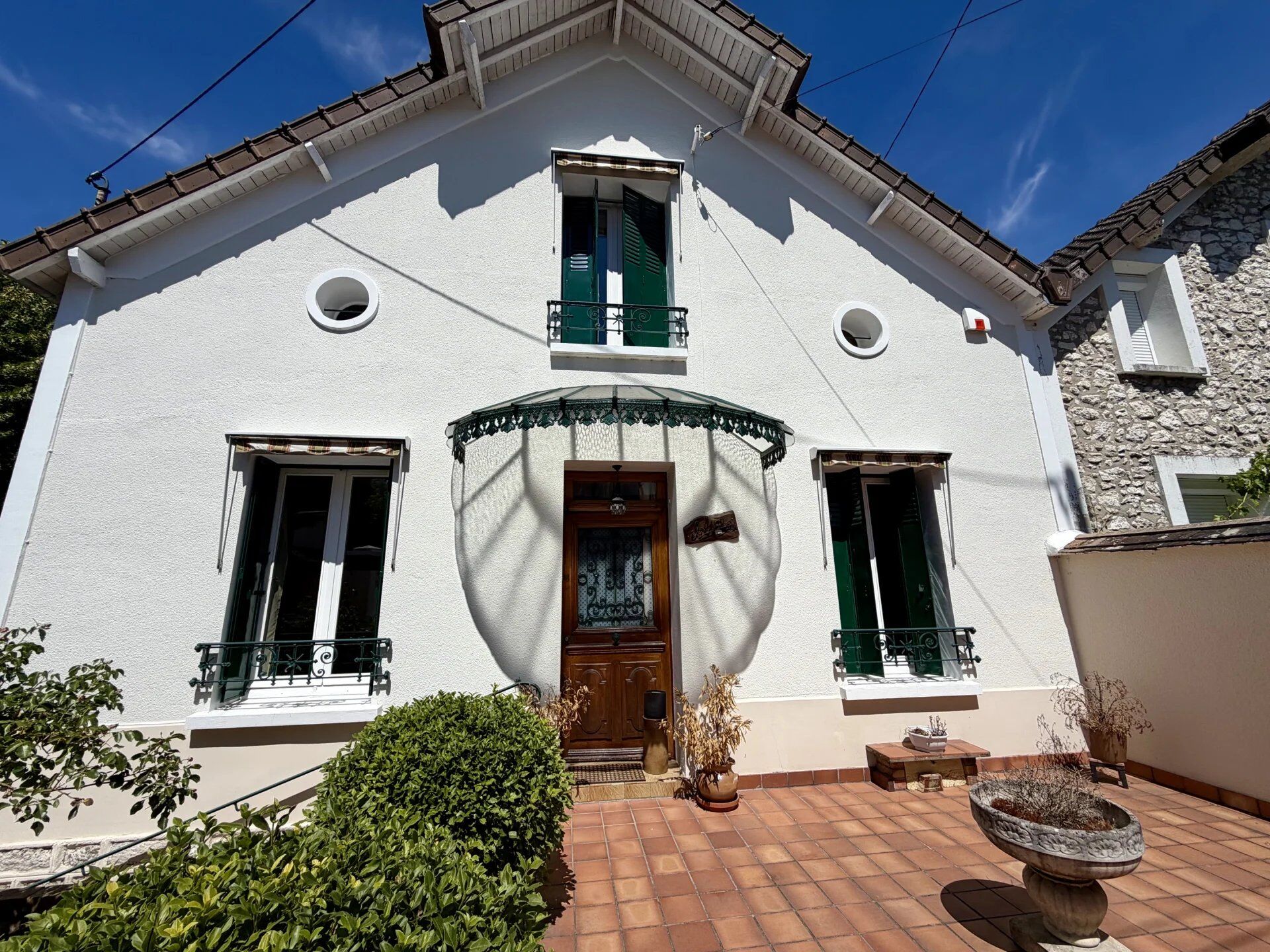 Maison 4 pièces 121 m² · à Moret-Loing-Et-Orvanne · 121 m² · 320 000 €