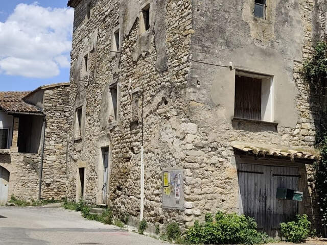 Maison de village à rénover — photo du bien