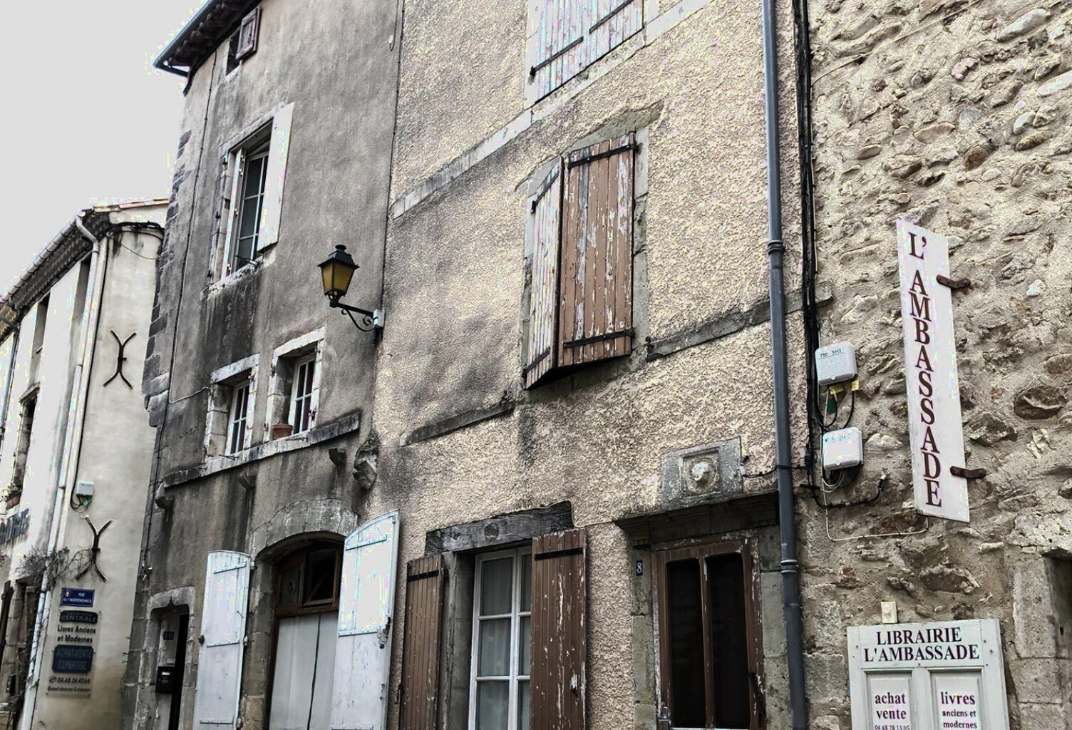 GRANDE MAISON DE VILLAGE à MONTOLIEU — photo 1