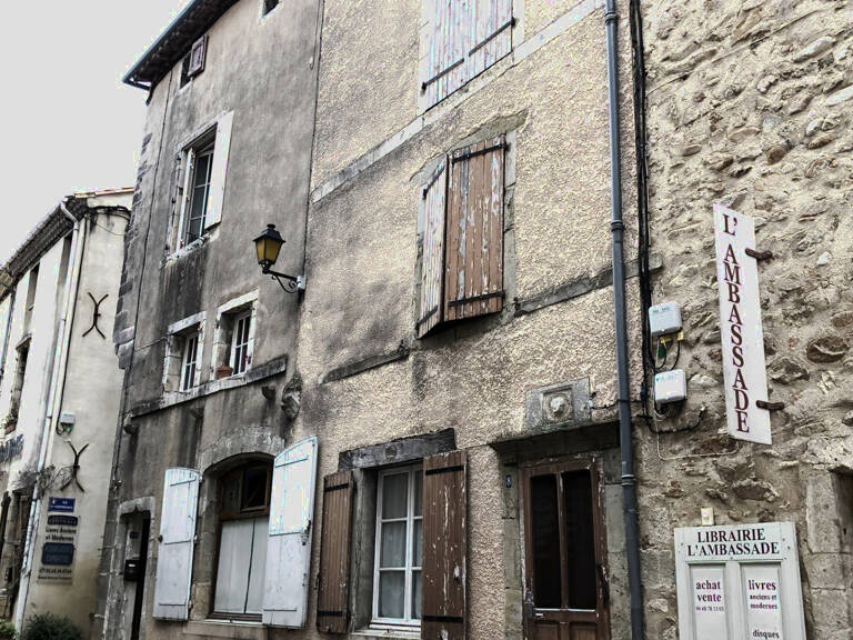 GRANDE MAISON DE VILLAGE à MONTOLIEU — photo 1