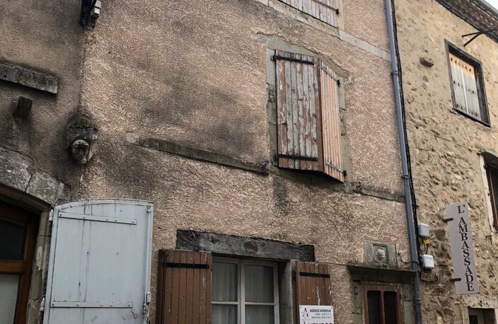 GRANDE MAISON DE VILLAGE à MONTOLIEU — photo 2