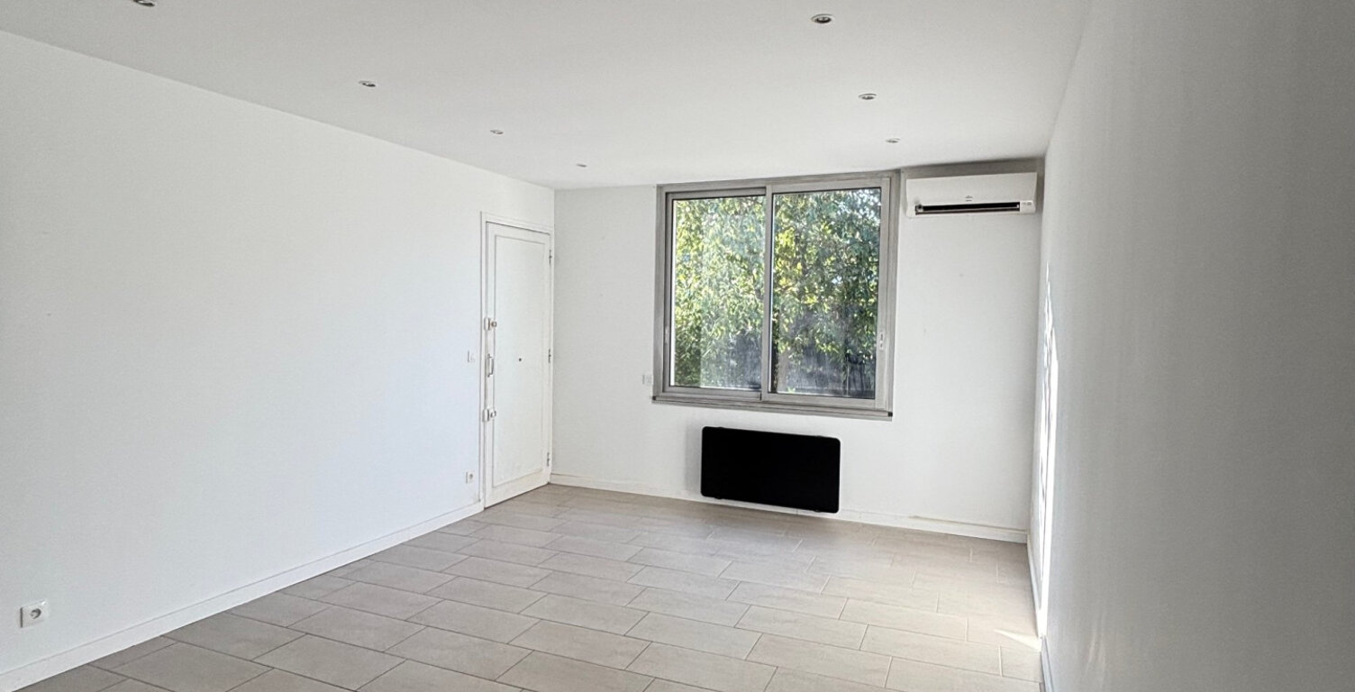 Location Maison Marseille 9ème — photo 1