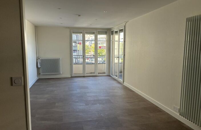 LOCATION T3 RODEZ SANS FRAIS D'AGENCE — photo 3