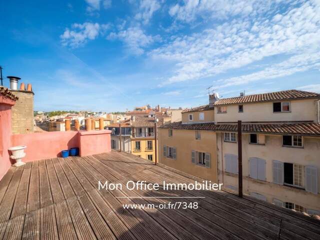 Référence : 7348-ETH - Triplex - Dernier étage - Centre ville historique - Terrasse - Vue sur les toits - À rénover - 13100 — photo du bien