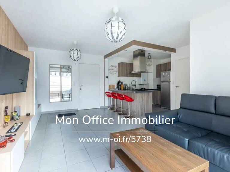 Référence : 7360-RVF - Appartement T3 avec Terrasse - Résidence Récente - La Viste — photo 1