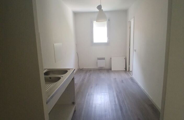 E00620041L T4 AVEC TERRASSE DANS PETITE RESIDENCE A TAILLE HUMAINE — photo 4