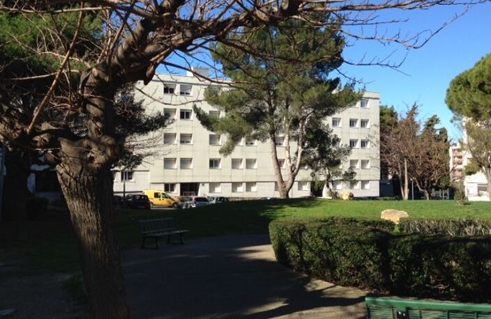 E03750049L - Vente Type 4 MARSEILLE 11EME — photo 2