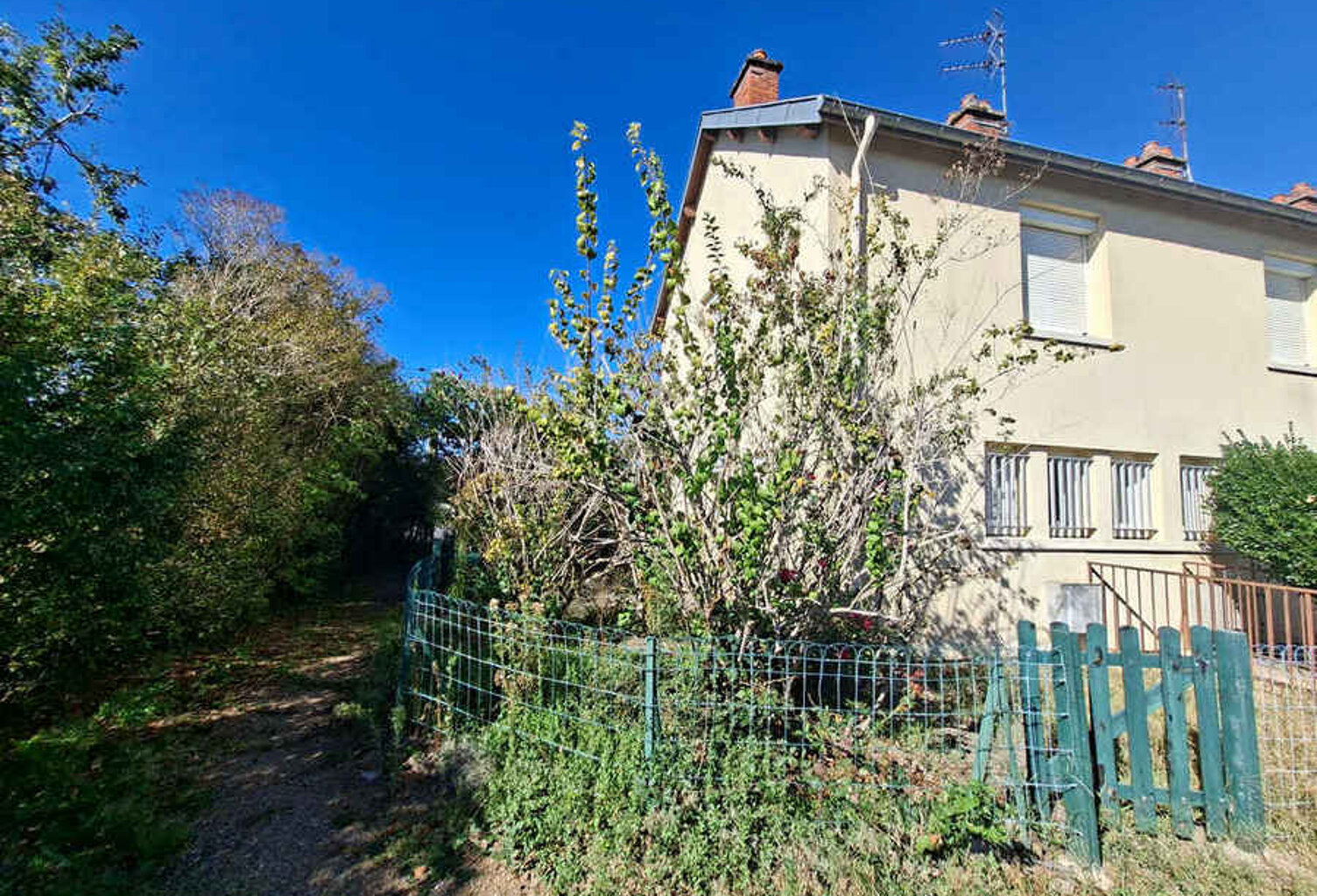 MAISON MITOYENNE 3 PIÈCES - 47,70 M² AVEC JARDIN DE 265 M² À LE CREUSOT — photo 1