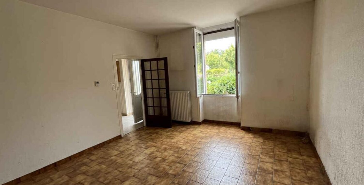 MAISON MITOYENNE 3 PIÈCES - 90 M² AVEC JARDIN DE 735 M² À MONTCEAU LES MINES — photo 1