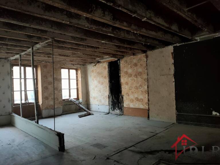 Immeuble de caractère à rénover   Hyper-centre de Bourbonne- — photo 1
