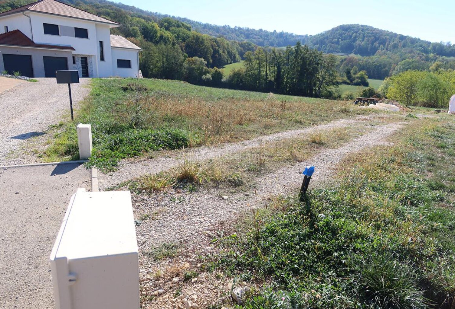 terrain contrutible et viabilisé en impasse — photo 1
