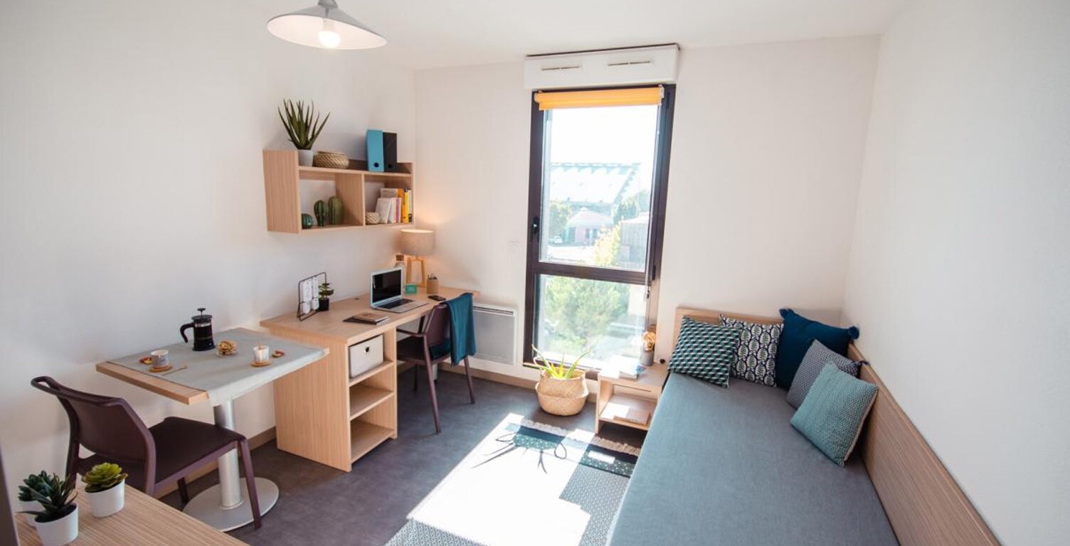 A LOUER - STUDIO 18m² CAMPUS VALENCE BRIFFAUT — photo 1