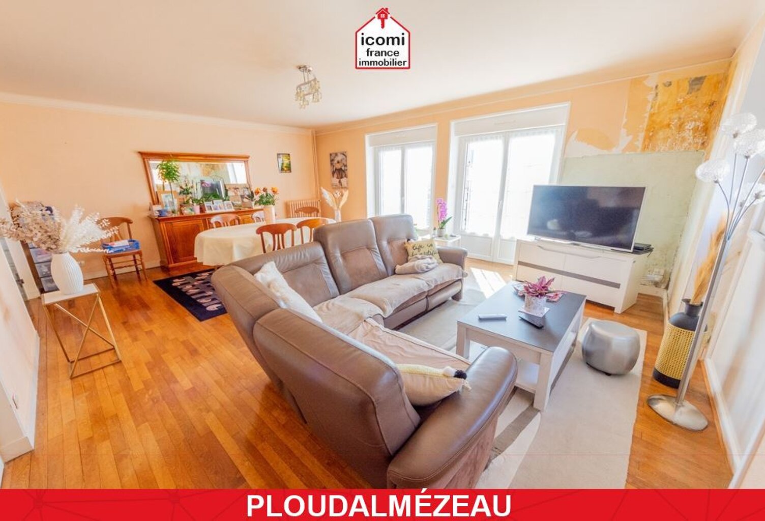 FINISTERE - Ploudalmézeau (29830) - A VENDRE - APPARTEMENT T5 133M² - 4 CHAMBRES - DALLE BETON - SEUL A L'ETAGE - GARAGE - BEAU POTENTIEL — photo 1