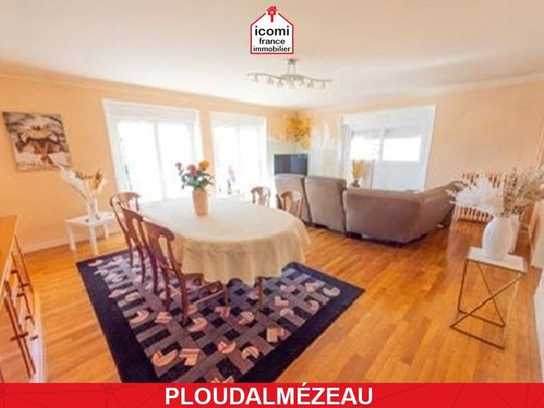 FINISTERE - Ploudalmézeau (29830) - A VENDRE - APPARTEMENT T5 133M² - 4 CHAMBRES - DALLE BETON - SEUL A L'ETAGE - GARAGE - BEAU POTENTIEL — photo 1