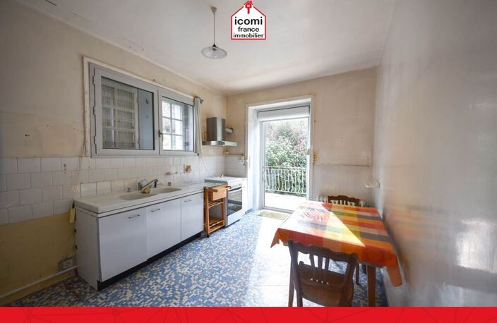 FINISTERE - Spézet (29540) - A VENDRE - MAISON DE 170M² - JARDIN  CLOS DE 871M² ET UNE PARTIE BOISEE DE 1 HECTARE - 4 CHAMBRES - GARAGE - GRENIER AMENAGEABLE - DEPENDANCE  A RENOVER DE 100M² — photo 2