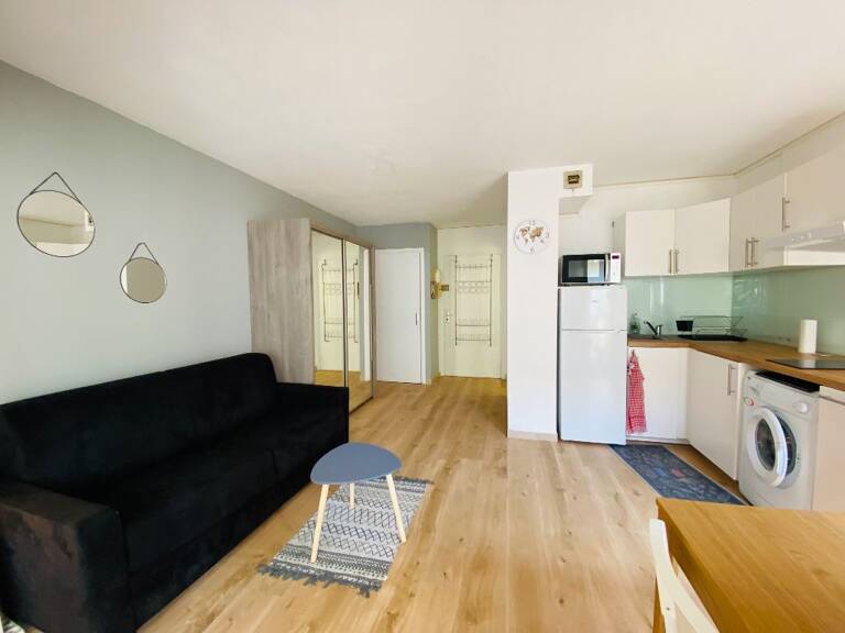 STUDIO MEUBLE - 199 Chemin du Val Fleuri, Résidence Les Oliviers -  06 250 MOUGINS — photo 1