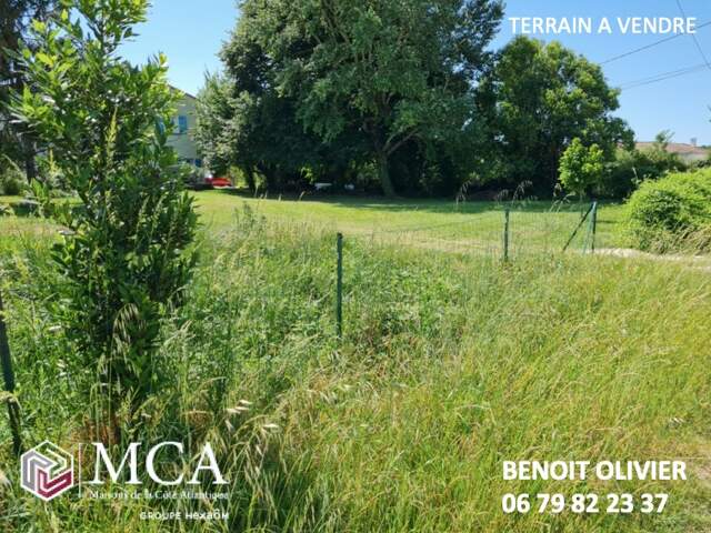 Terrain à bâtir à Saint-Sulpice-de-Royan (17200) — photo du bien
