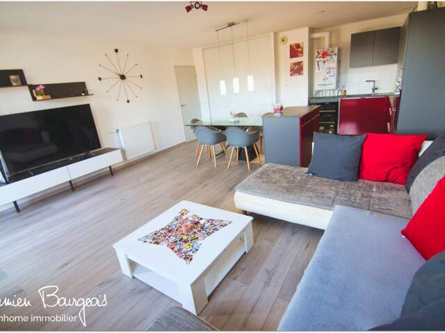 T4 89 m² – Dernier étage, balcon et place privative — photo du bien