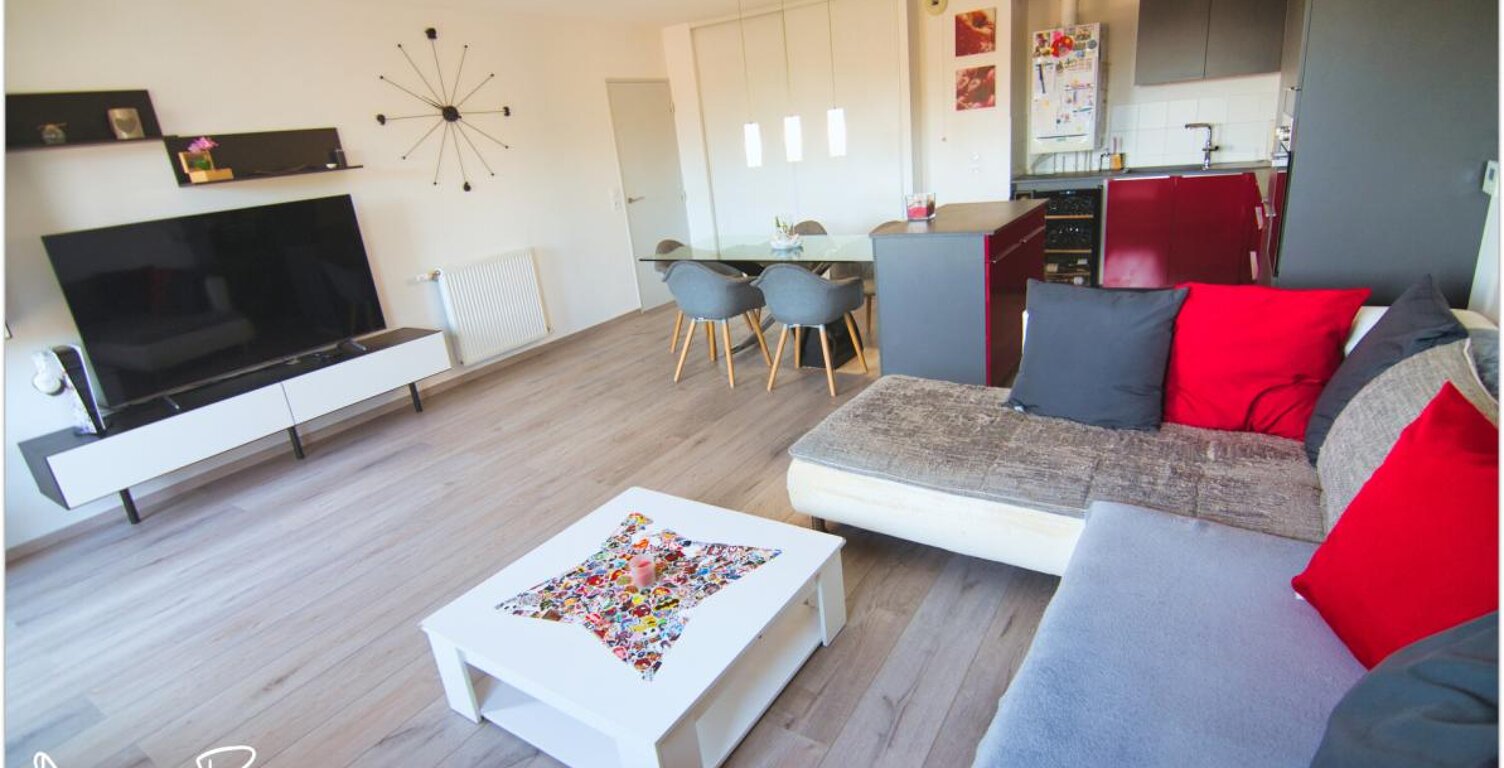 T4 89 m² – Dernier étage, balcon et place privative — photo 1