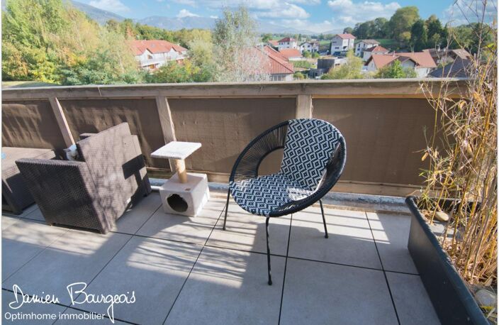 T4 89 m² – Dernier étage, balcon et place privative — photo 5