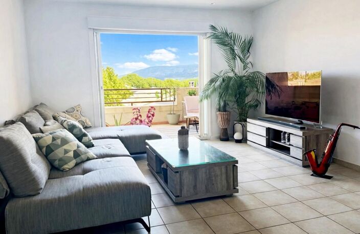 CAVAILLON (84) | Superbe T3 de 61 m² avec terrasse couverte + stationnement privatif en petite résidence fermée — photo 3
