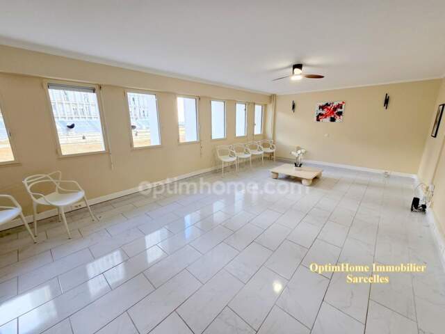 Sarcelles - Paul Valéry - 1er étage - F5 / 3 Chambres - 106 m2 -  178 000 € FAI — photo du bien