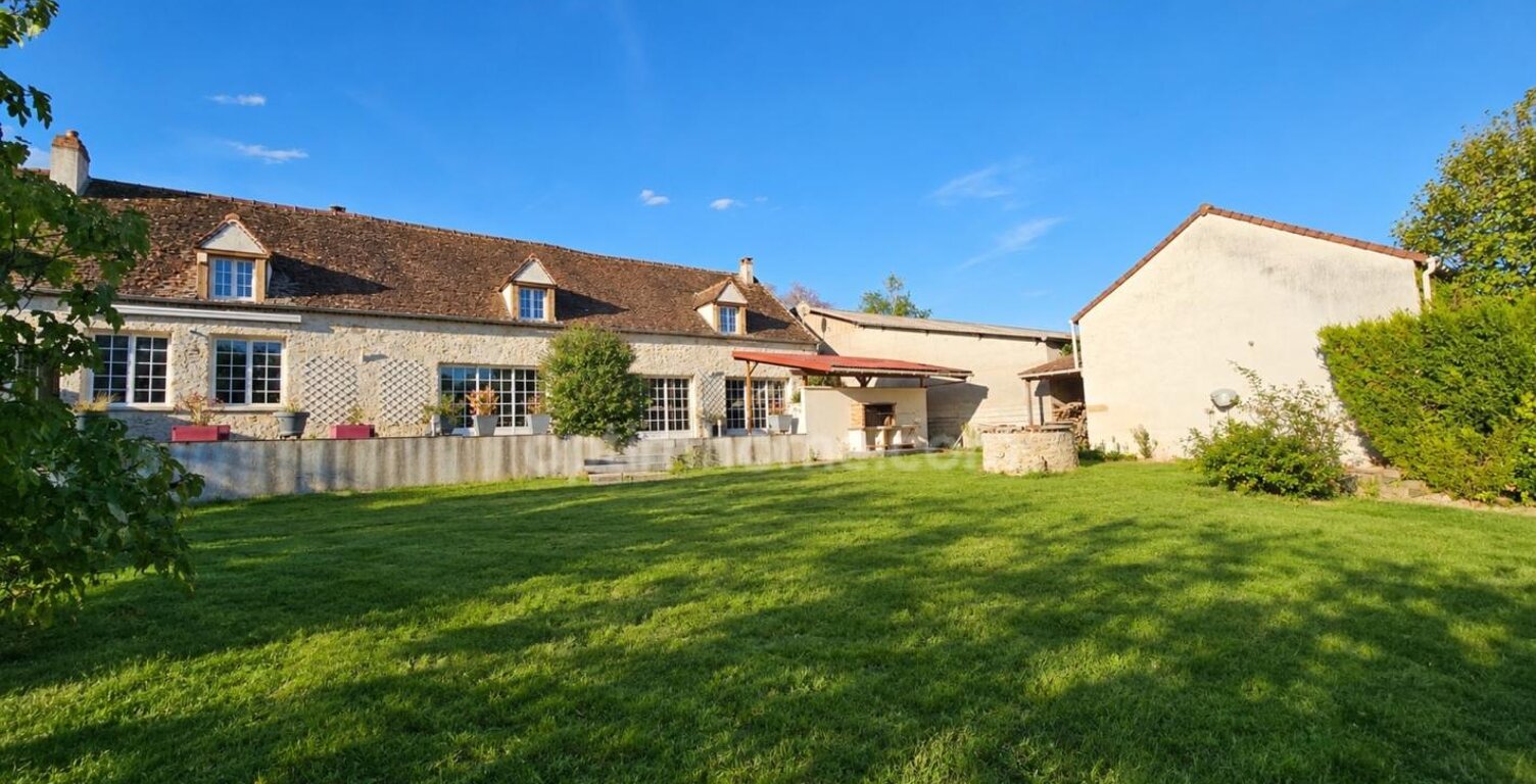 Maison à vendre 6 pièces Proche de LONGUEVILLE (77) — photo 1