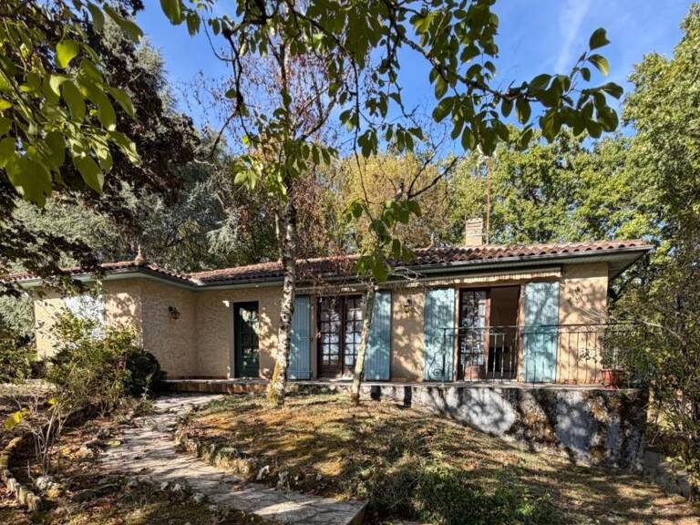 Mouthiers sur Boëme. Maison 118 m² avec  sous-sol sur  terrain de 2000 m² — photo 1