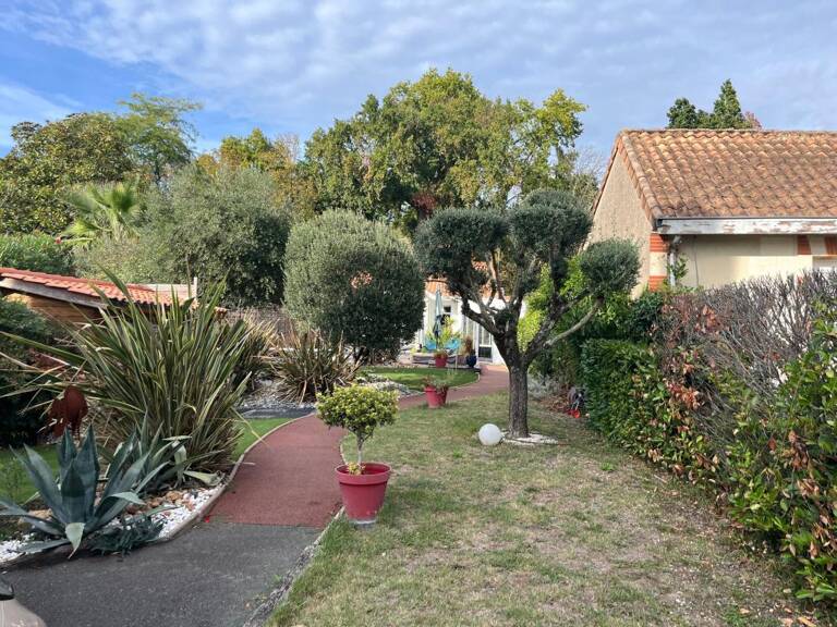 Maison 155 m² avec jardin et piscine centre-ville de LIBOURNE (33) — photo 1