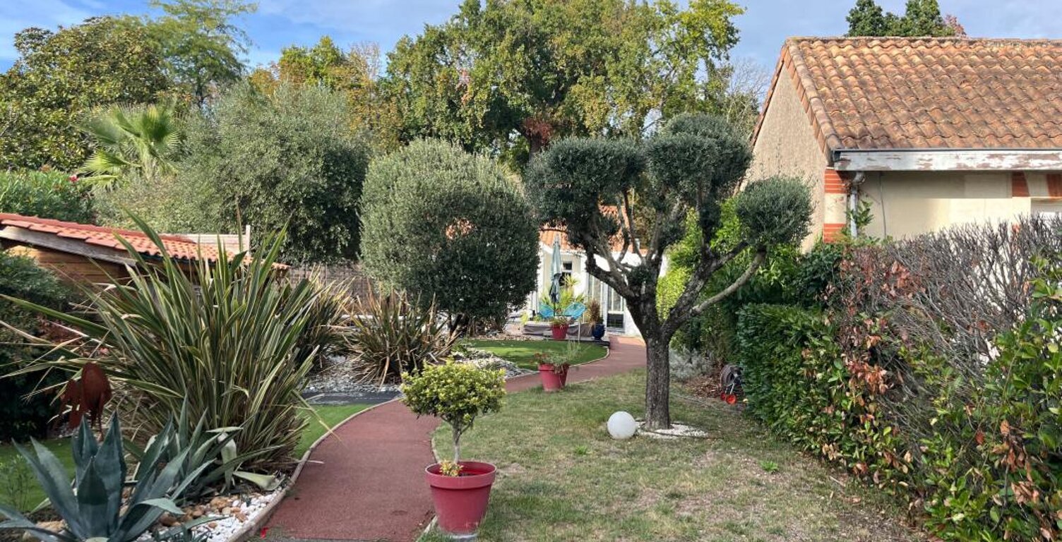 Maison 155 m² avec jardin et piscine centre-ville de LIBOURNE (33) — photo 1