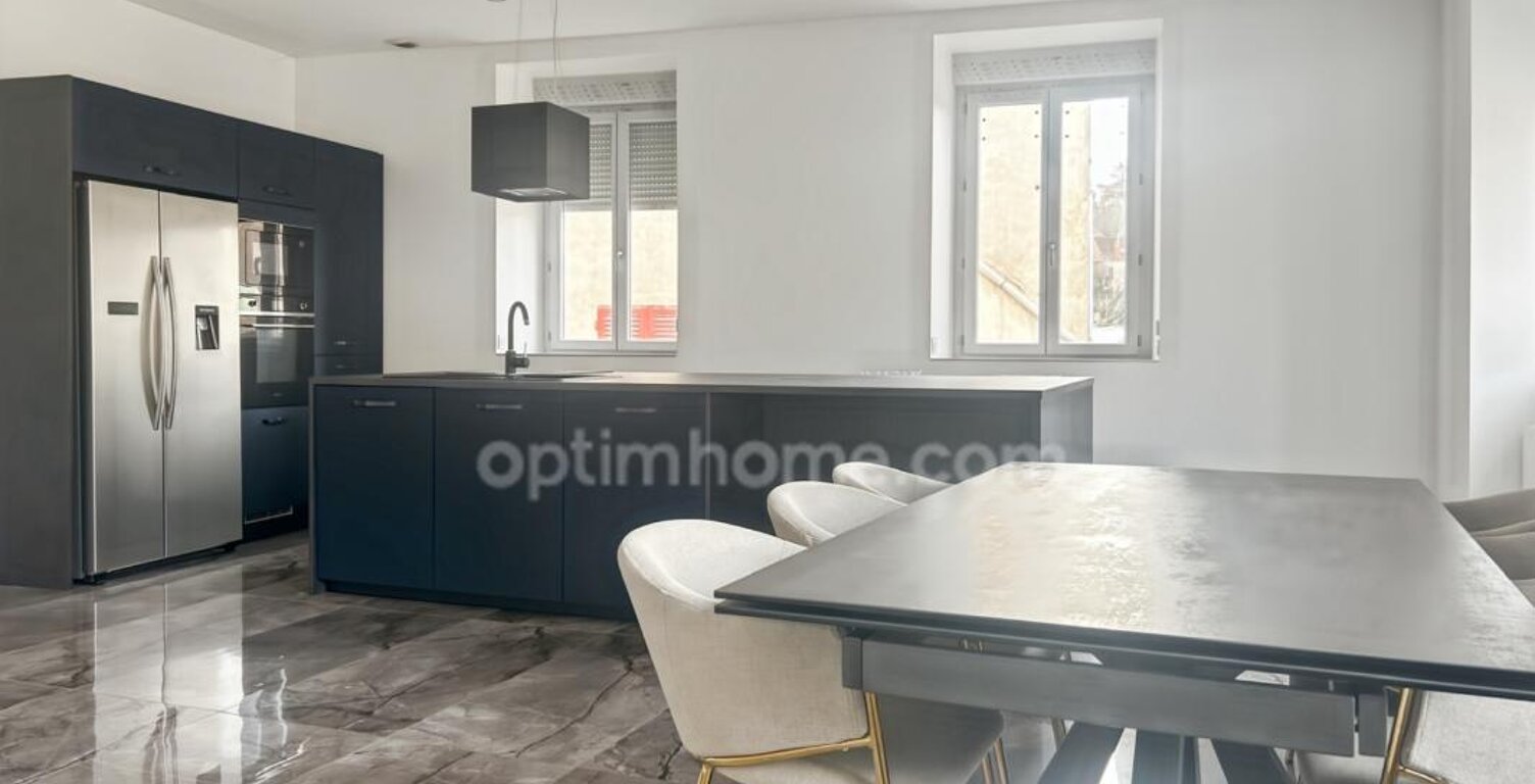 Maison à vendre 5 pièces CUSSET (03) — photo 1