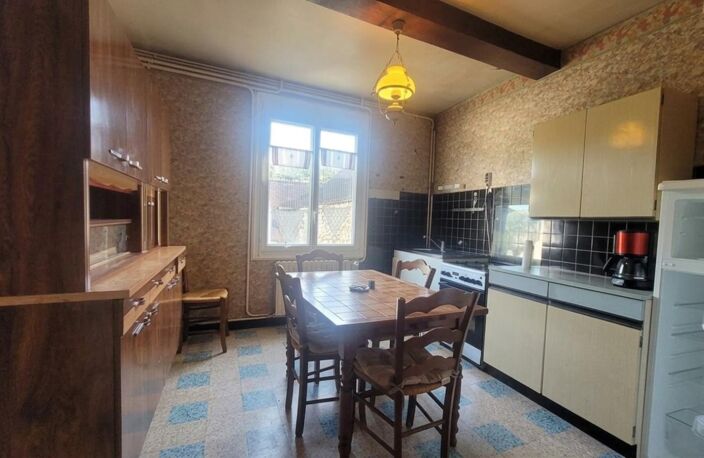 Maison familiale 143 m² – 6 chambres – terrain 1 300 m² – Allonne — photo 2