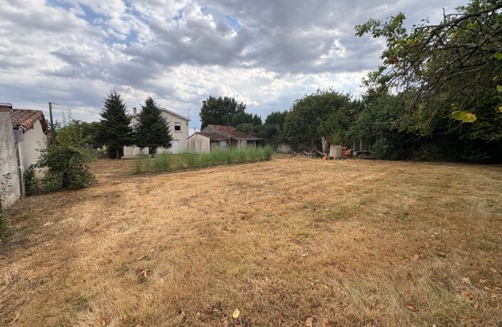 Maison à construire à Tonnay-Charente (17430) — photo 3